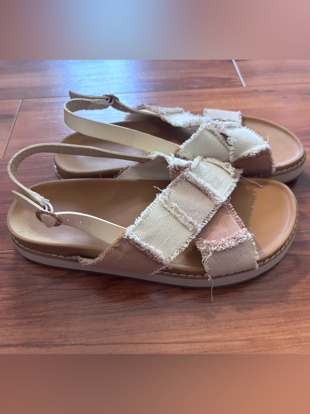 American Eagle Sandals